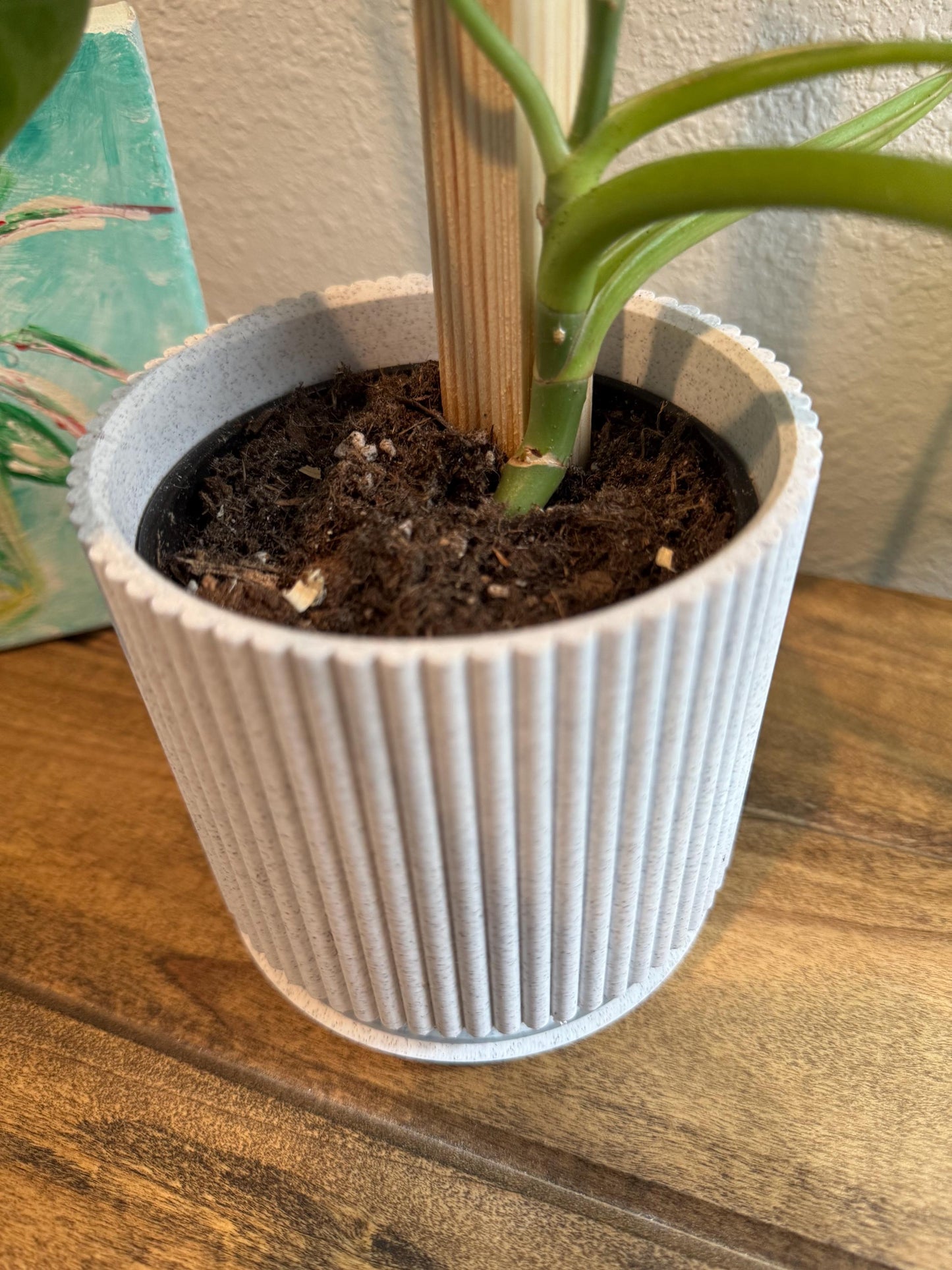 3D Printed Ribbed Planter Pot with Drip Tray