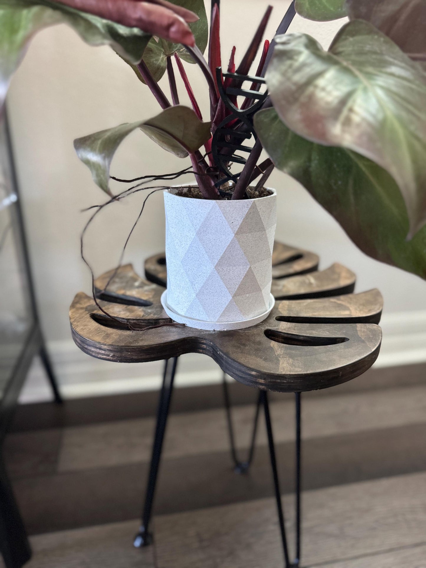 3D Printed Diamond Pattern Planter Pot with Drip Tray